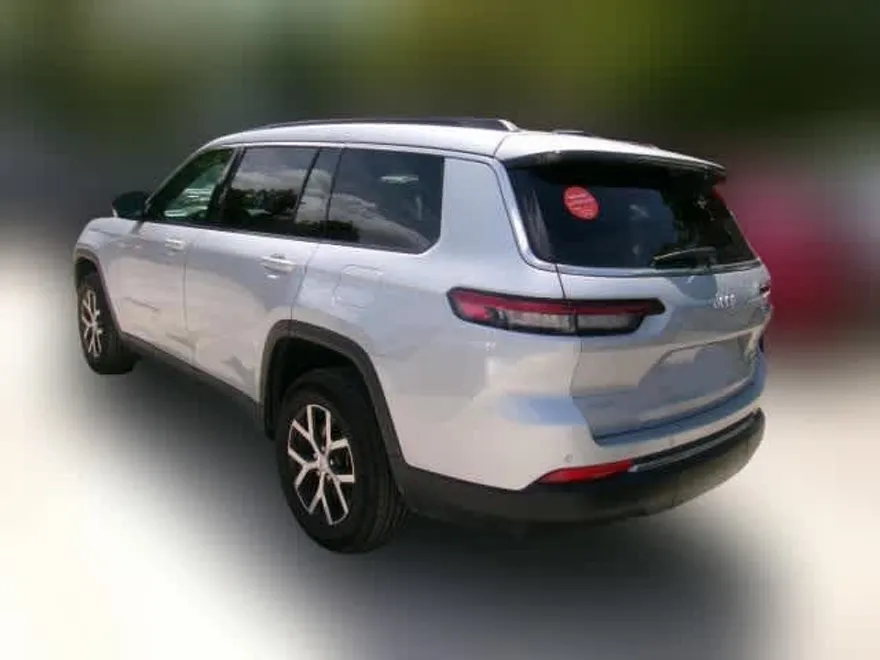 2024 Jeep Grand Cherokee Limited photo 1