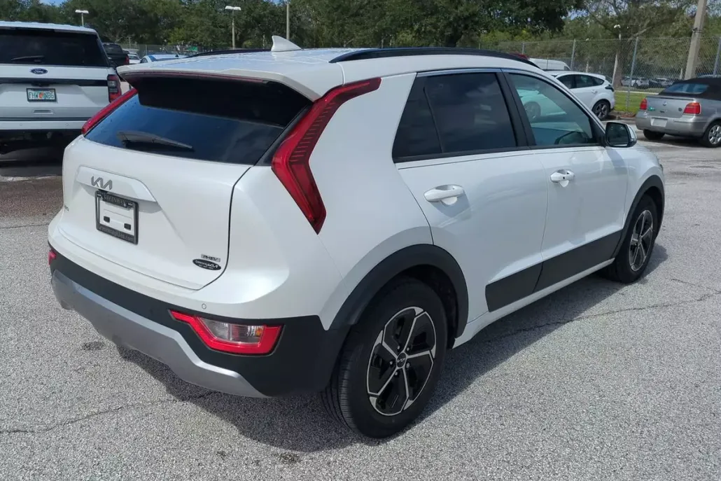 2023 Kia Niro Plug-In Hybrid EX photo 1
