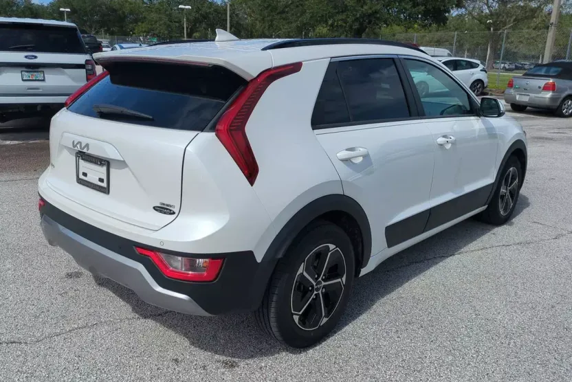 2023 Kia Niro Plug-In Hybrid EX photo 1