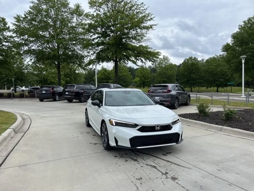 2025 Honda Civic Hybrid Sport Touring photo 1