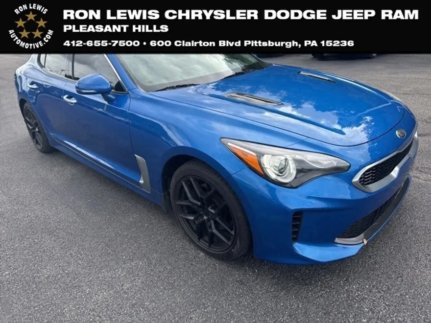 2018 Kia Stinger photo 1