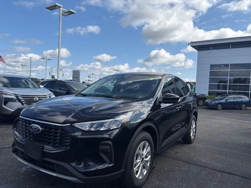 2023 Ford Escape Active photo 1