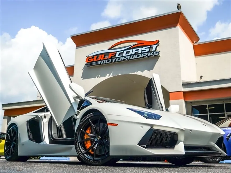 2014 Lamborghini Aventador LP 700-4 photo 1