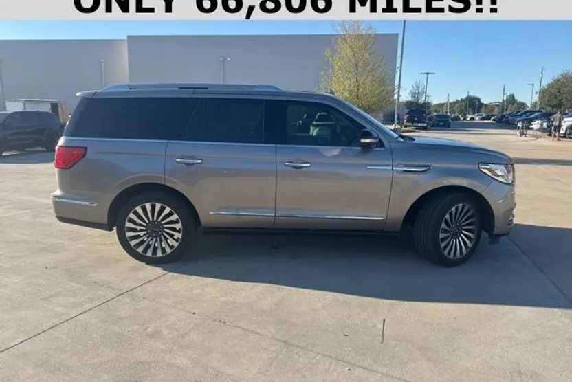 2019 Lincoln Navigator Reserve photo 1