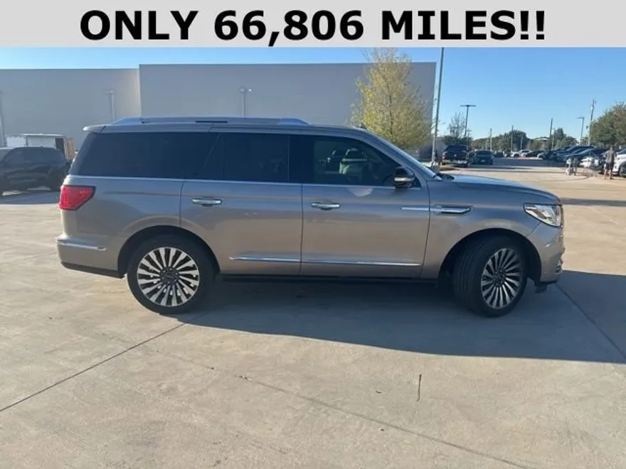2019 Lincoln Navigator Reserve photo 1