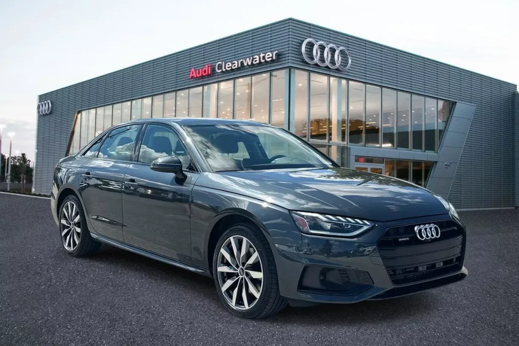 2022 Audi A4 Premium Plus 40 TFSI Quattro photo 1