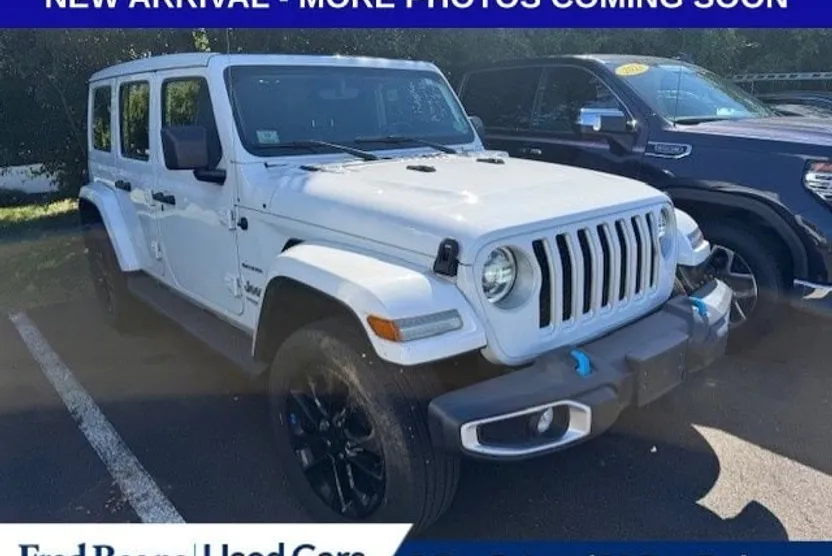 2022 Jeep Wrangler 4xe Unlimited Sahara photo 1