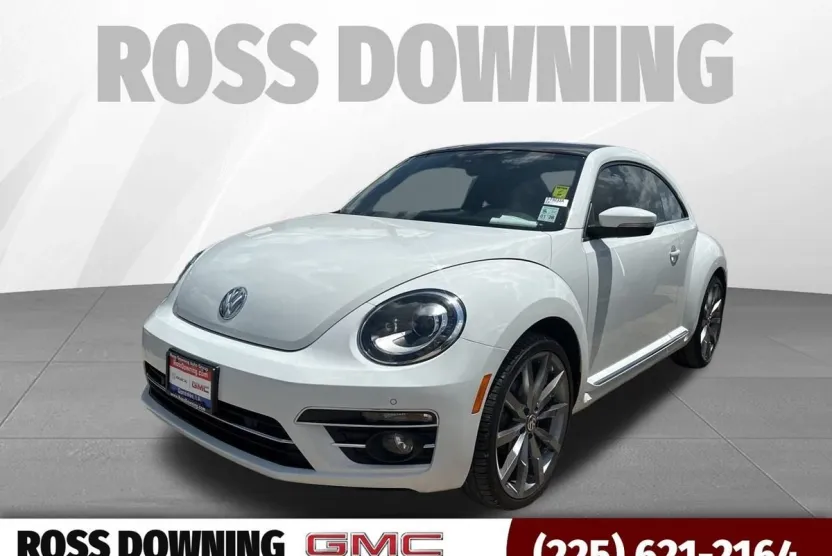 2018 Volkswagen Beetle SE photo 1