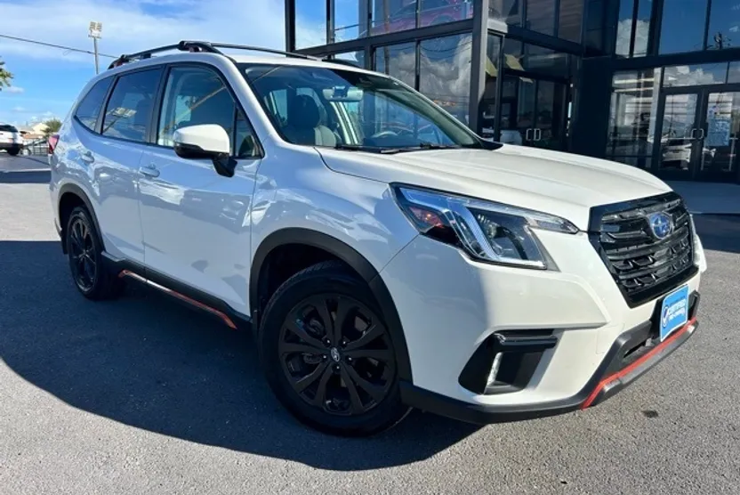 2023 Subaru Forester Sport photo 1