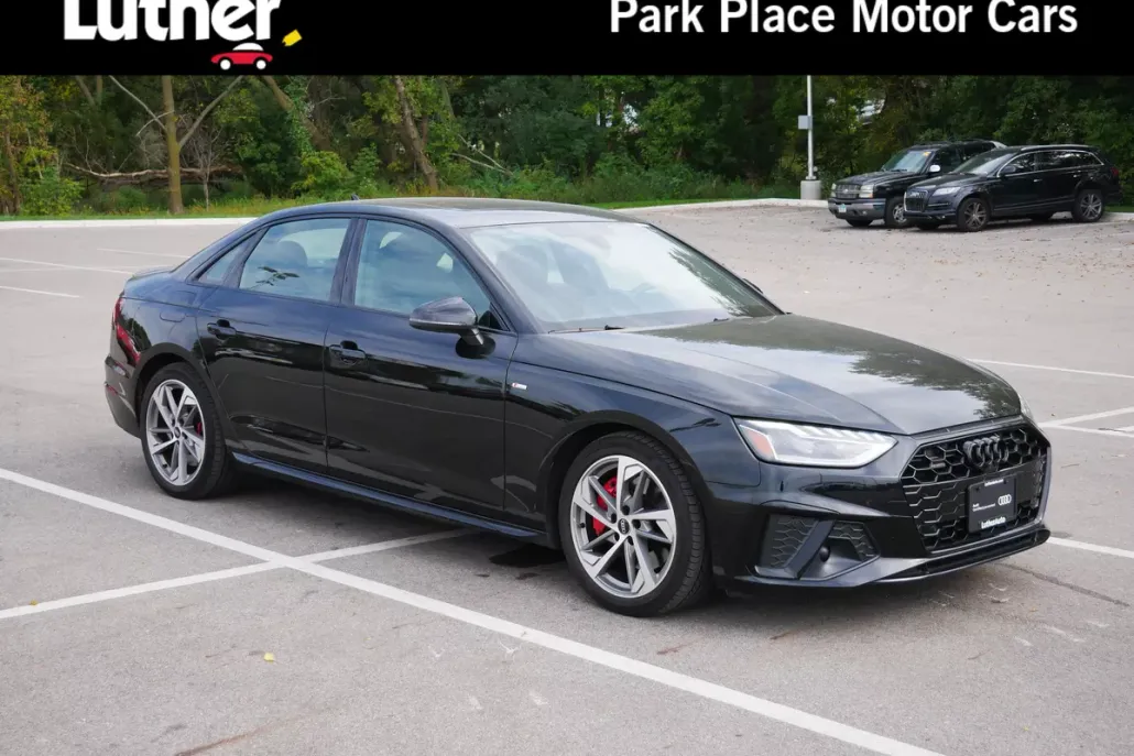 2023 Audi A4 S line Quattro Premium Plus photo 1