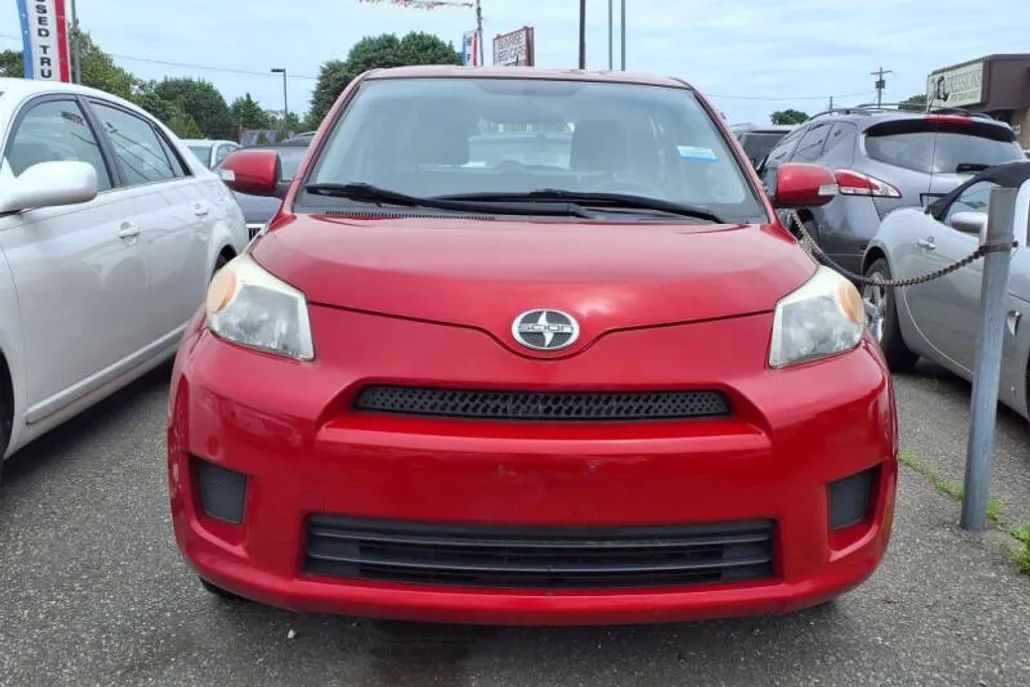 2010 Scion xD Base photo 1