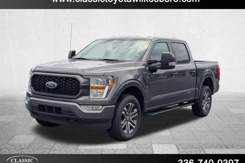 2022 Ford F-150 XL photo 1