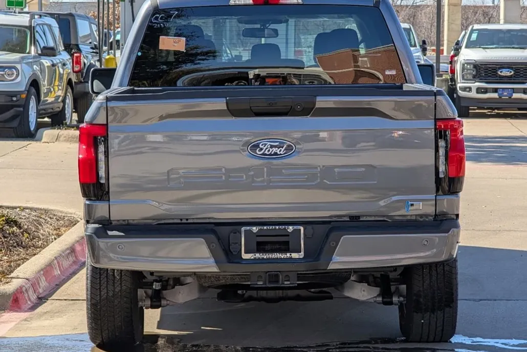 2024 Ford F-150 Lightning XLT photo 1