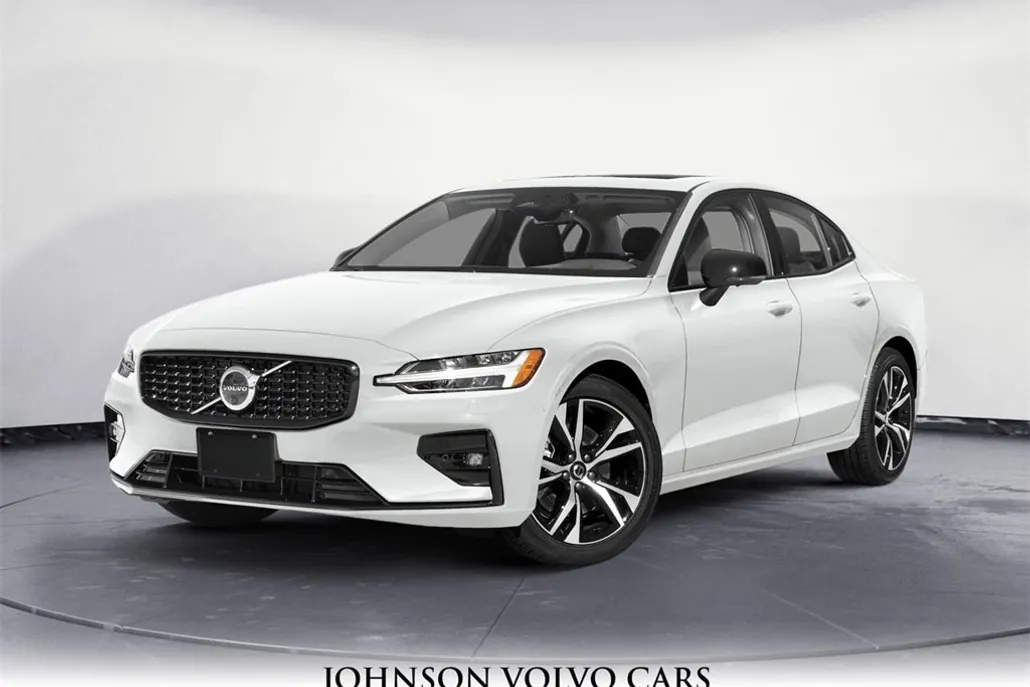 2024 Volvo S60 B5 Plus Black Edition photo 1