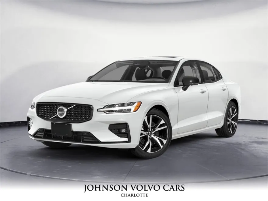 2024 Volvo S60 B5 Plus Black Edition photo 1