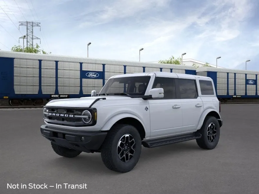 2025 Ford Bronco Outer Banks photo 1