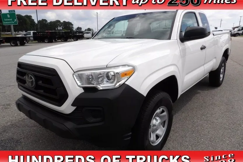 2020 Toyota Tacoma Access Cab photo 1