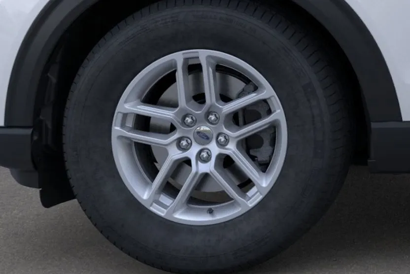 2025 Ford Explorer photo 1
