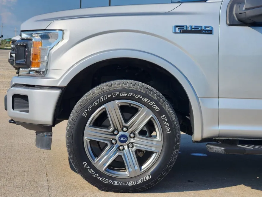 2019 Ford F-150 XLT photo 1