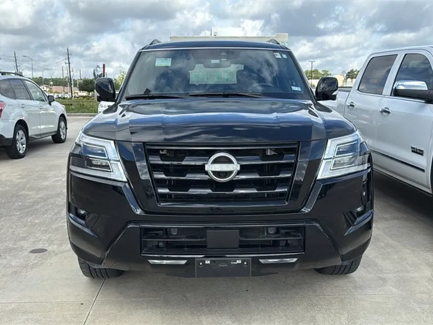 2023 Nissan Armada SL photo 1
