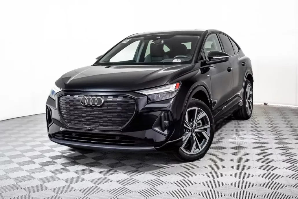 2023 Audi Q4 E-tron Sportback Premium Plus photo 1