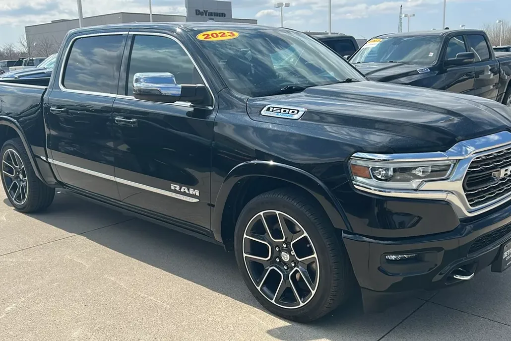 2023 Ram 1500 Limited photo 1