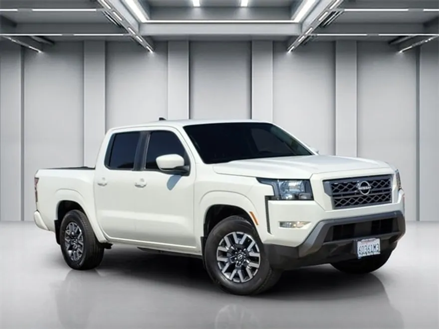 2022 Nissan Frontier SV photo 1