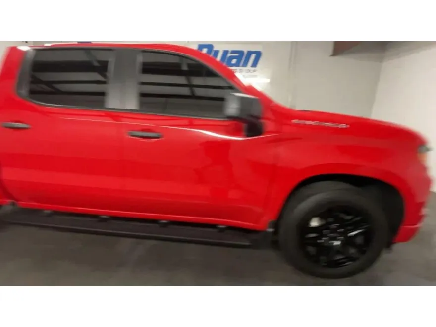 2023 Chevrolet Silverado 1500 Custom photo 1