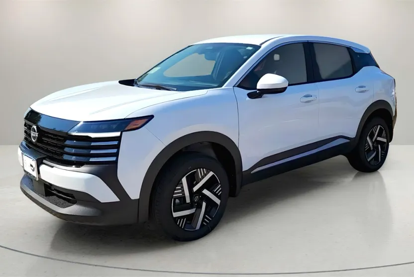 2025 Nissan Kicks SV photo 1