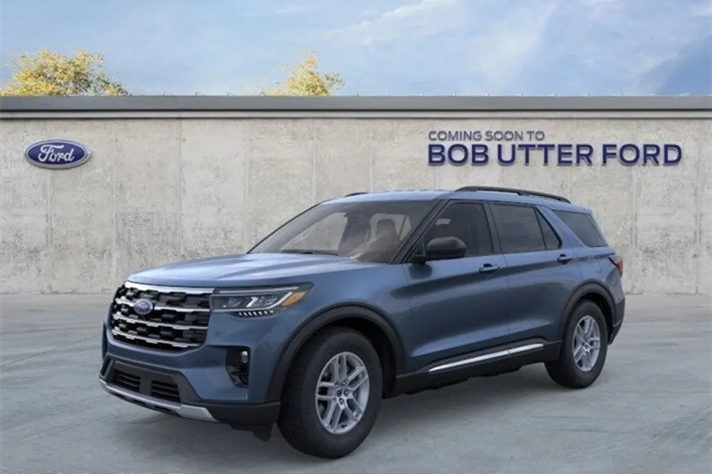 2025 Ford Explorer photo 1