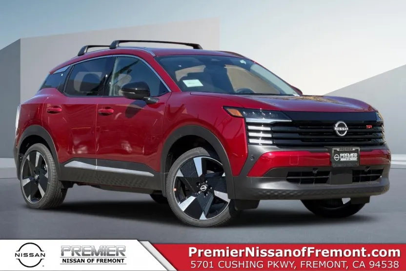 2026 Nissan Kicks SR photo 1