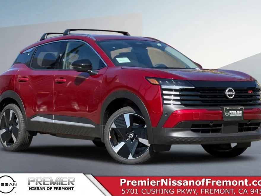 2026 Nissan Kicks SR photo 1