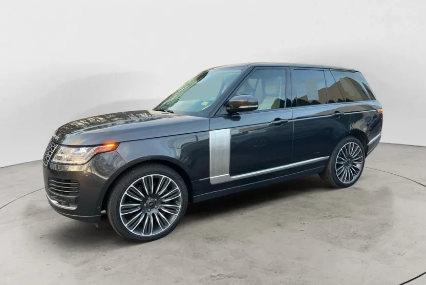2021 Land Rover Range Rover photo 1
