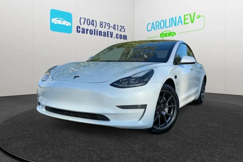 2021 Tesla Model 3 Standard Range Plus photo 1