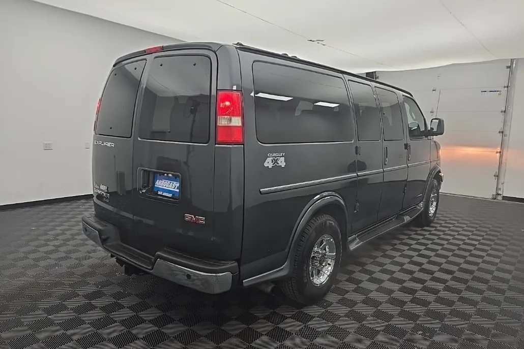 2016 Gmc Savana 2500 Cargo photo 1