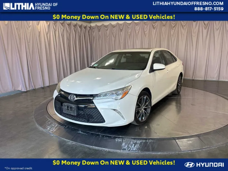 2015 Toyota Camry XSE V6 photo 1