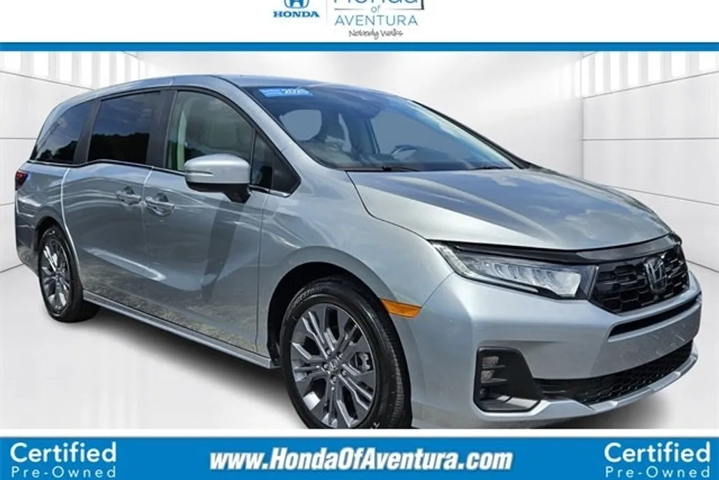 2025 Honda Odyssey Touring photo 1