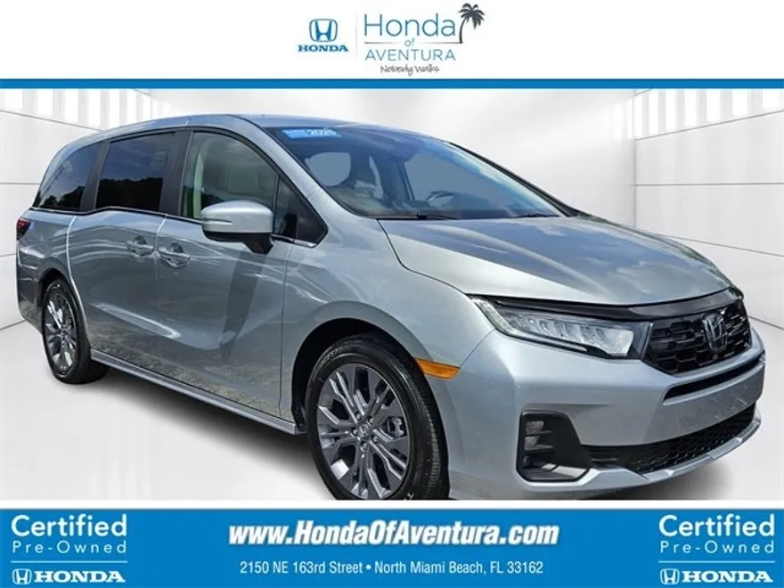 2025 Honda Odyssey Touring photo 1
