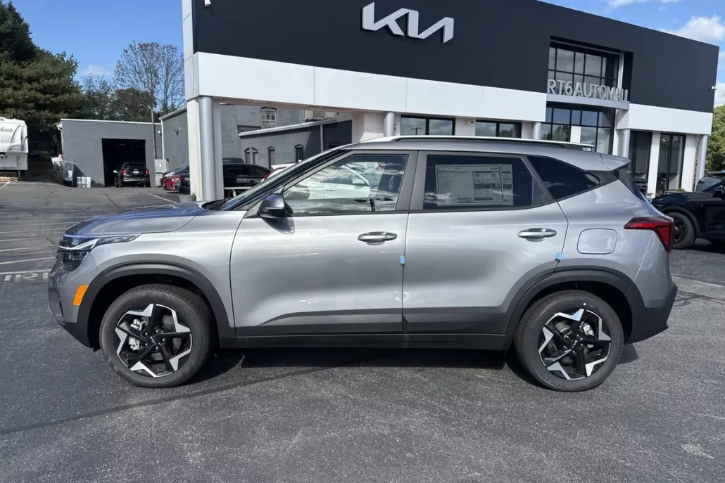 2025 Kia Seltos S X-Line photo 1