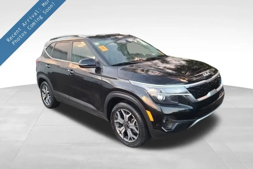 2022 Kia Seltos EX photo 1