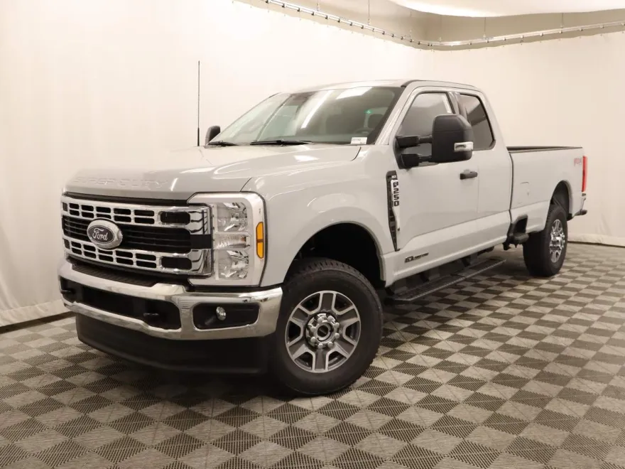 2025 Ford F-250 XLT photo 1