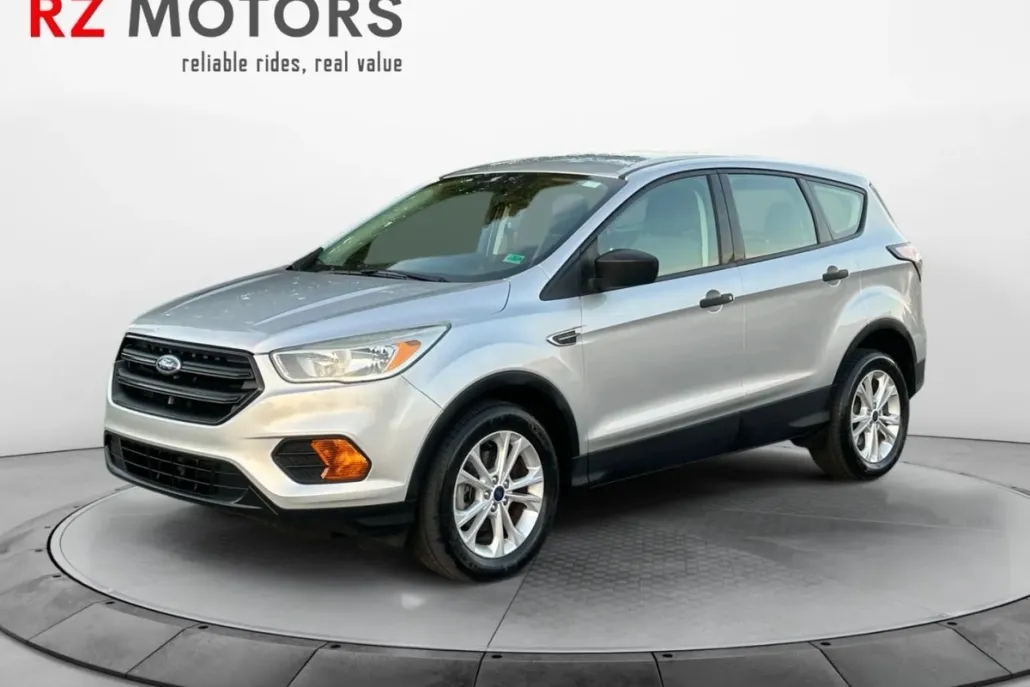 2017 Ford Escape Sport photo 1