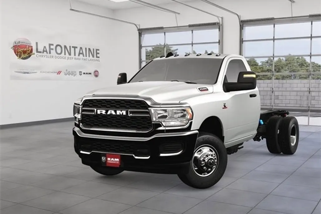 2024 Ram 3500 Tradesman photo 1