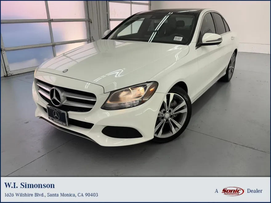 2016 Mercedes Benz C 300 Sedan photo 1