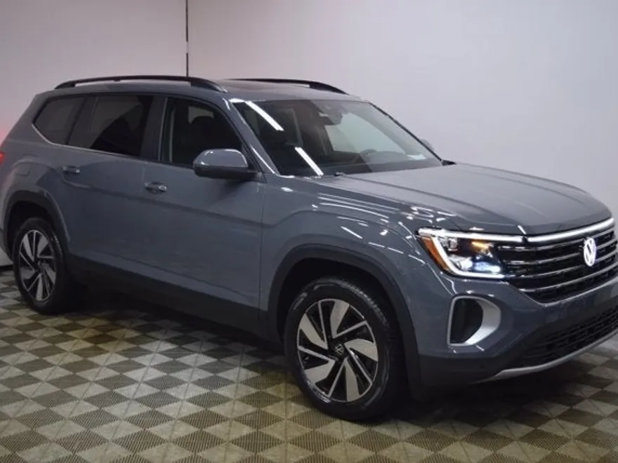 2025 Volkswagen Atlas SE Technology photo 1