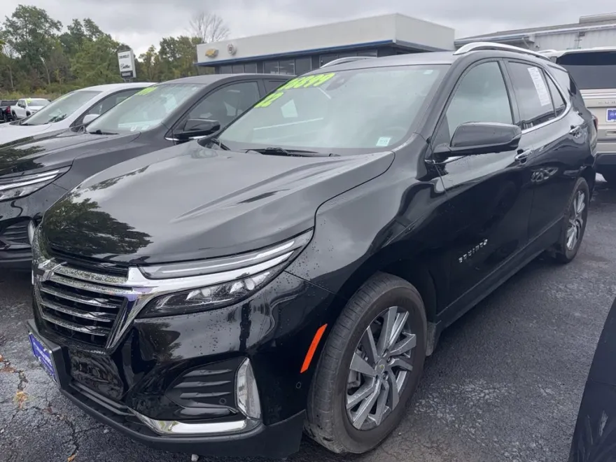 2022 Chevrolet Equinox Premier photo 1