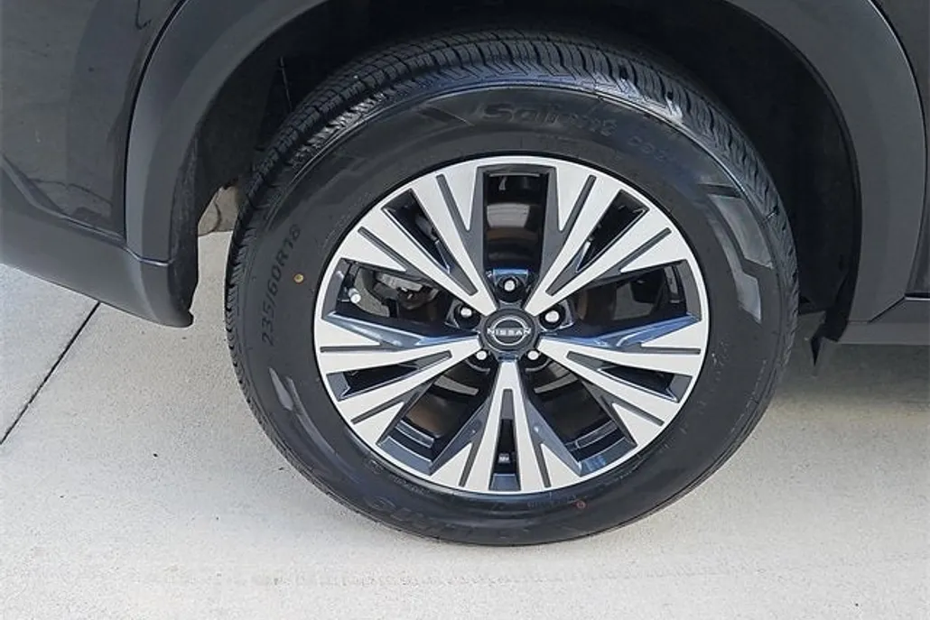 2023 Nissan Rogue SV photo 1