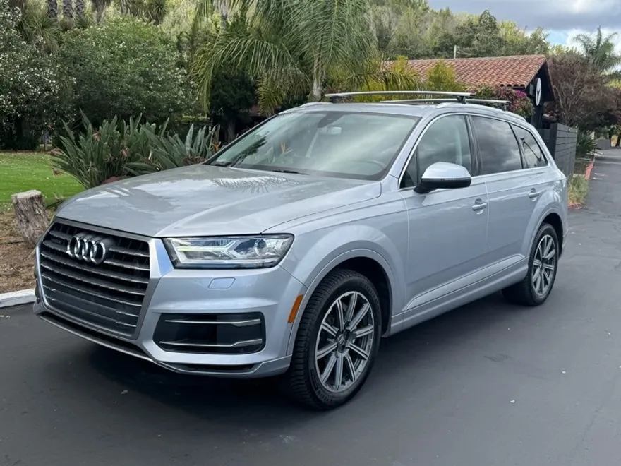 2017 Audi Q7 3.0T Premium Plus photo 1