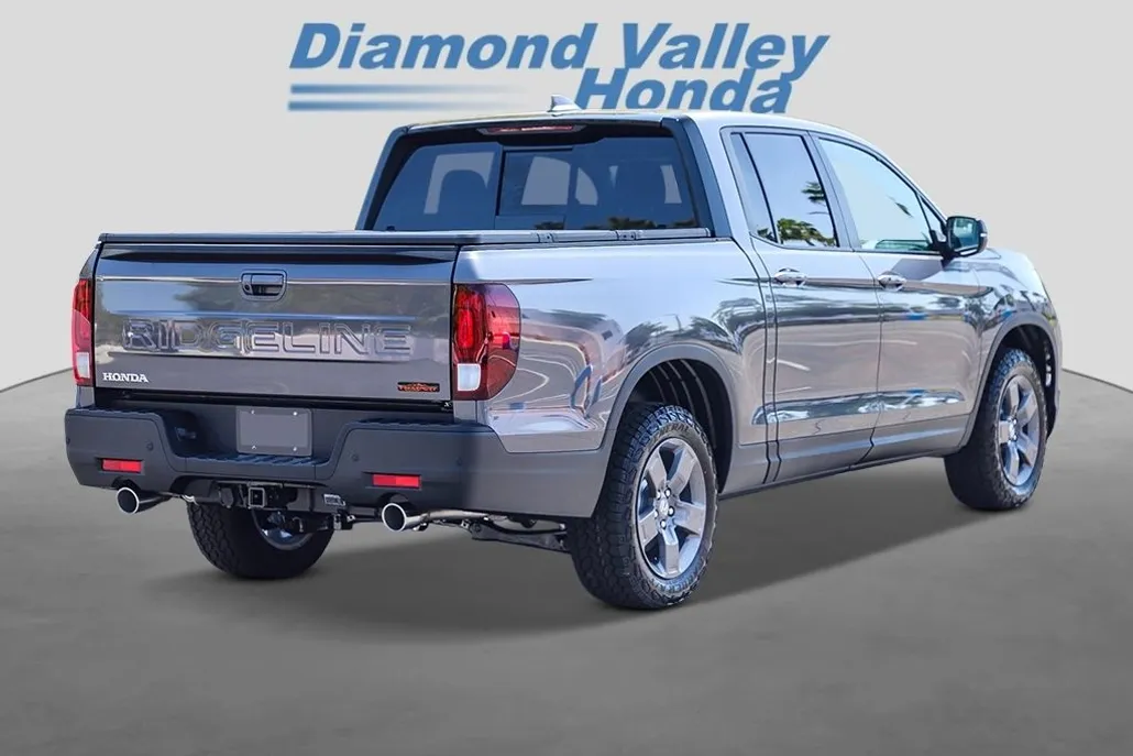 2025 Honda Ridgeline TrailSport photo 1
