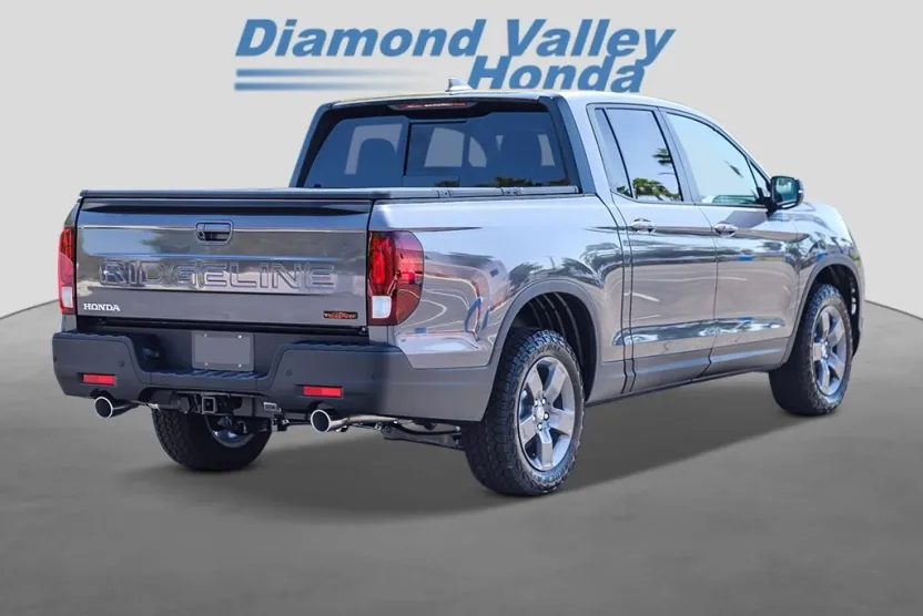 2025 Honda Ridgeline TrailSport photo 1